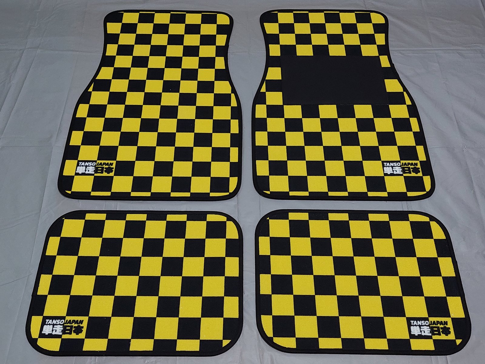 Universal checkered 2024 floor mats